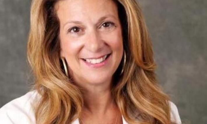 Gayle Ackerman DiLalla