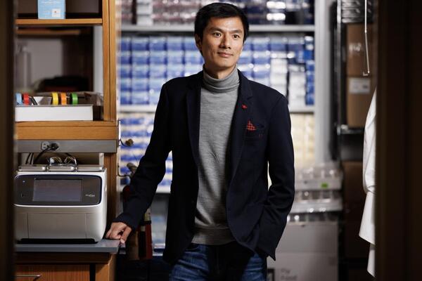 Zao Zhang, PhD, in the lab